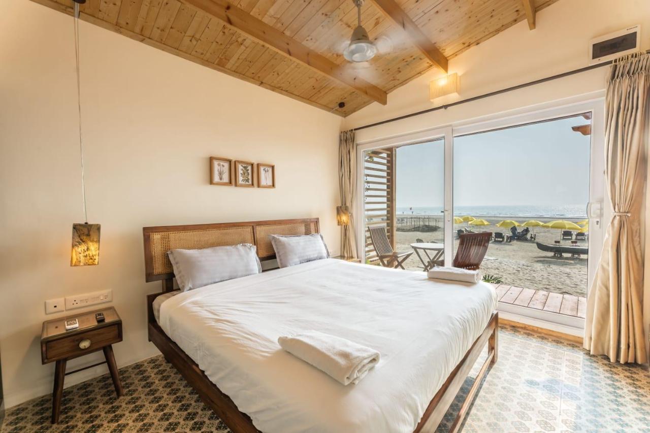 Morii By The Sea - Morjim Beach Exterior foto